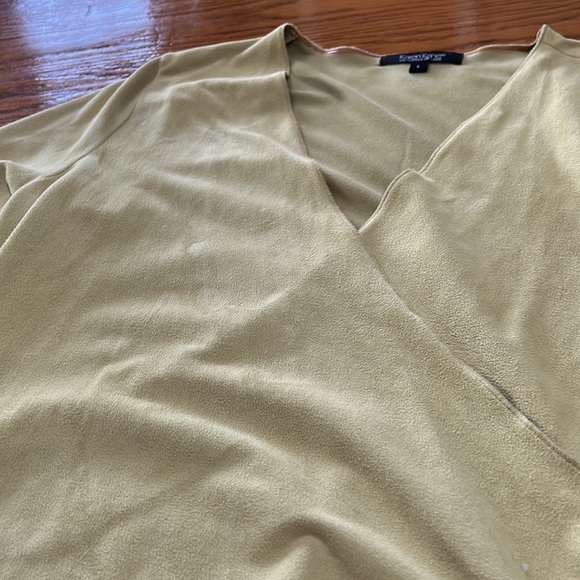Karen Kane Lifestyle Petites chartreuse green faux wrap top. Size Large. - Picture 4 of 10